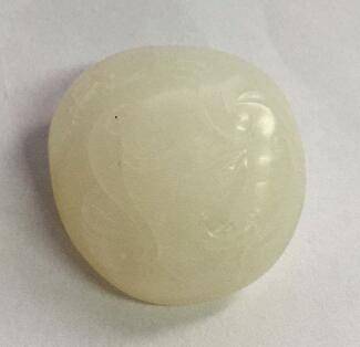 新疆和田玉羊脂级黄皮白玉籽玉挂件 太平有象 12.2克