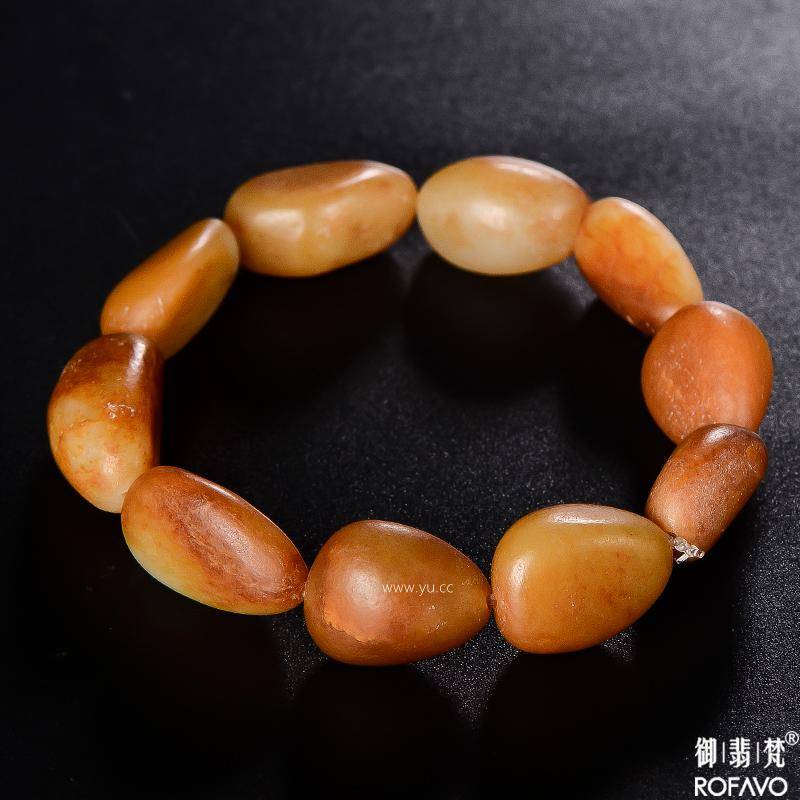 新疆和田玉枣红皮黄沁籽玉手链 55.6克