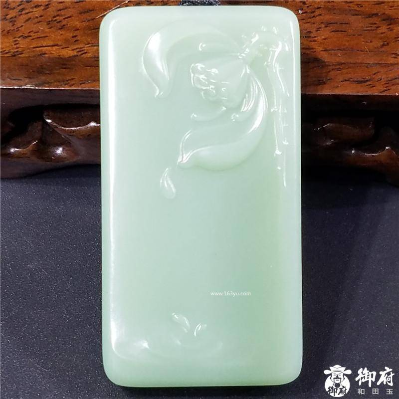 新疆和田玉碧玉沙枣青玉牌 水沐清莲 29.6g