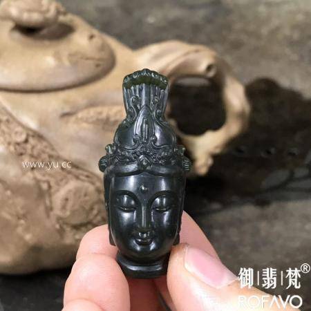 新疆和田玉青玉籽玉挂件 观音法相 18.1克