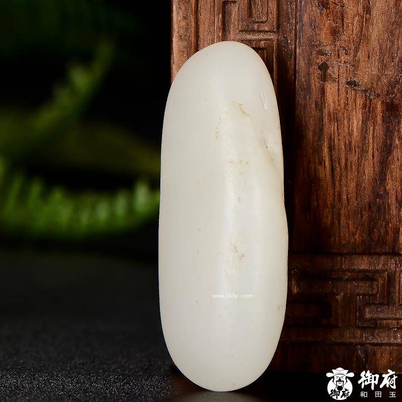 新疆和田玉秋梨皮白玉籽玉挂件 原石 12.2克