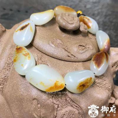 新疆和田玉枣红皮白玉籽玉手链 原石手链 43克