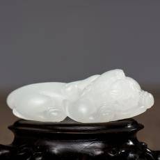 新疆和田玉原毛孔皮白玉籽玉挂件 招财辟邪 14.4克