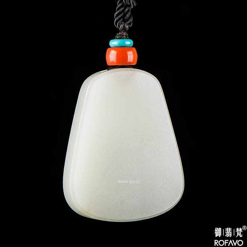 新疆和田玉原毛孔皮白玉籽玉玉牌 抬头见福 20克
