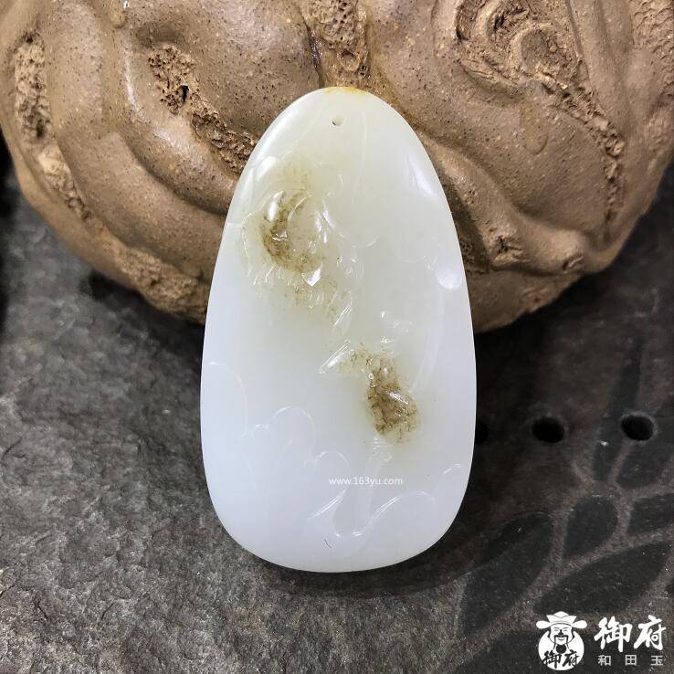 新疆和田玉秋梨皮一级白玉籽玉玉牌 荷花翠鸟 30.4克