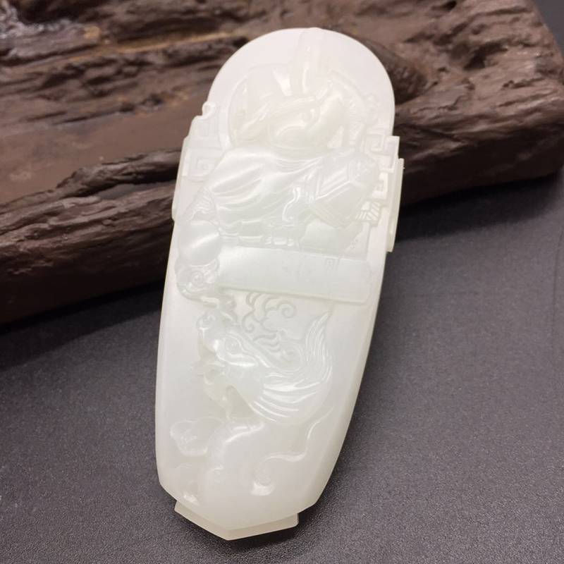 新疆和田玉原毛孔皮白玉籽玉玉牌 关公