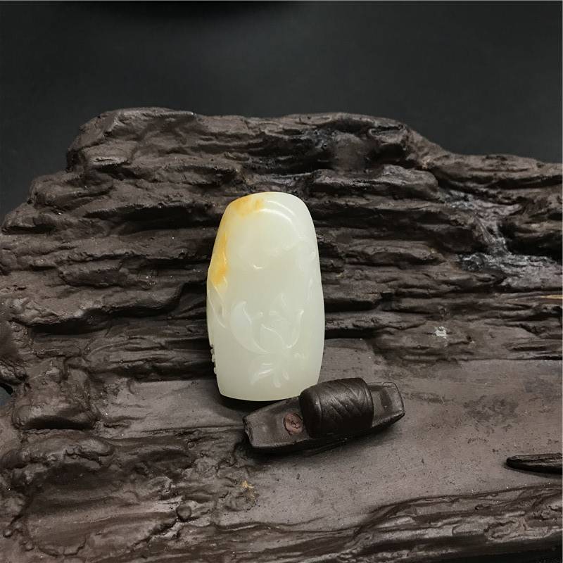 新疆和田白玉籽玉挂件 荷花翠鸟 19.9克