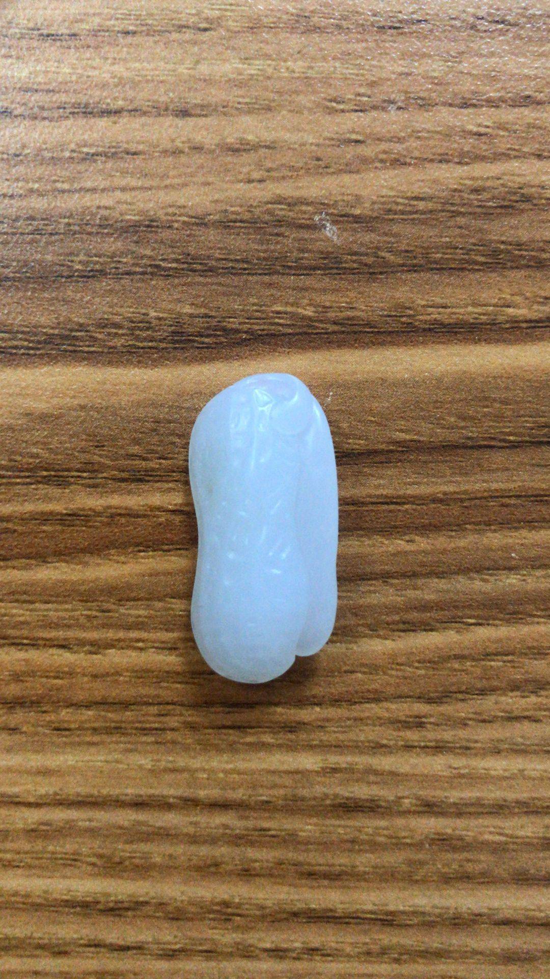 新疆和田玉原毛孔皮白玉籽玉 人生如意