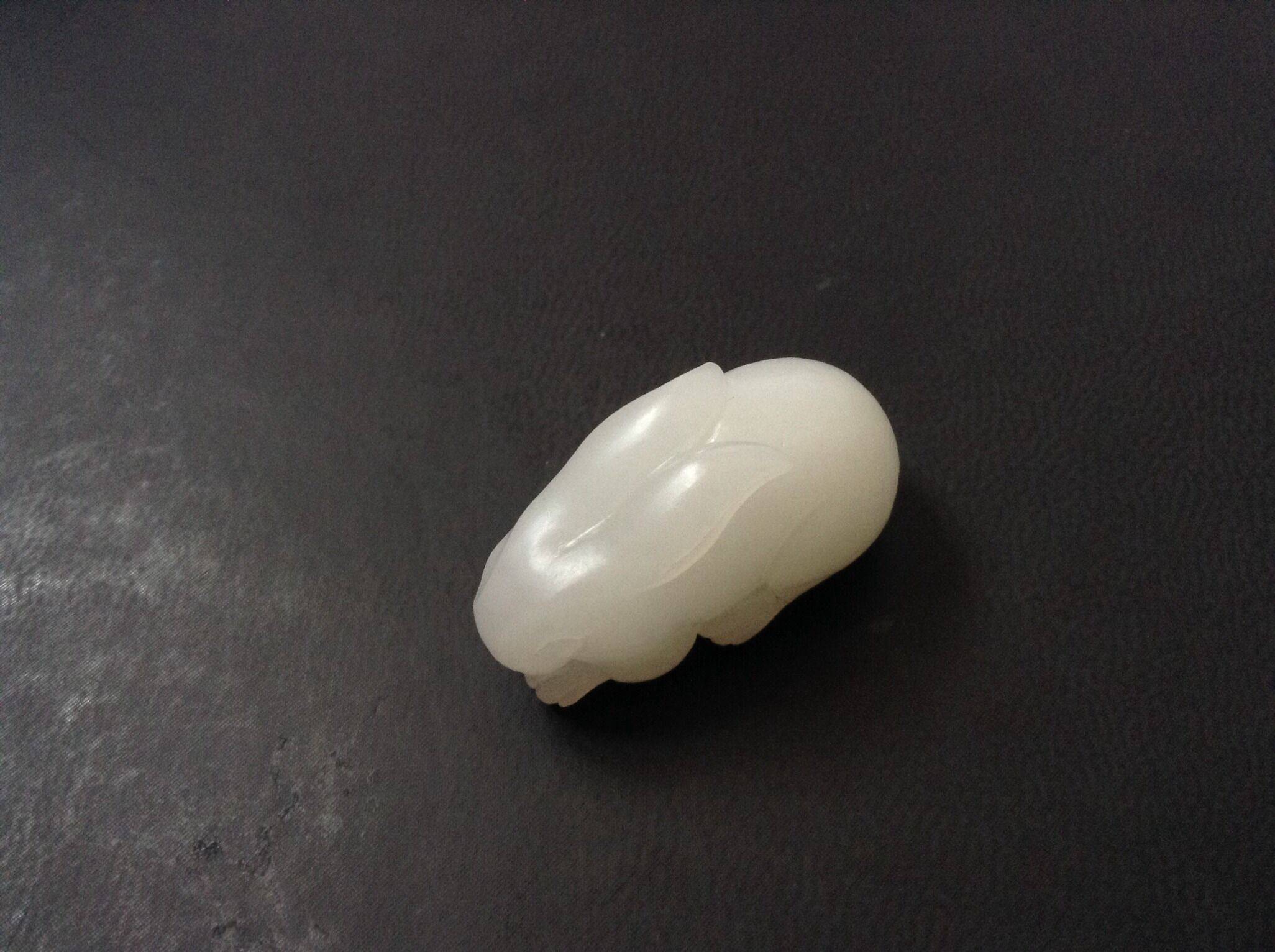新疆和田玉羊脂白玉籽玉挂件 玉兔