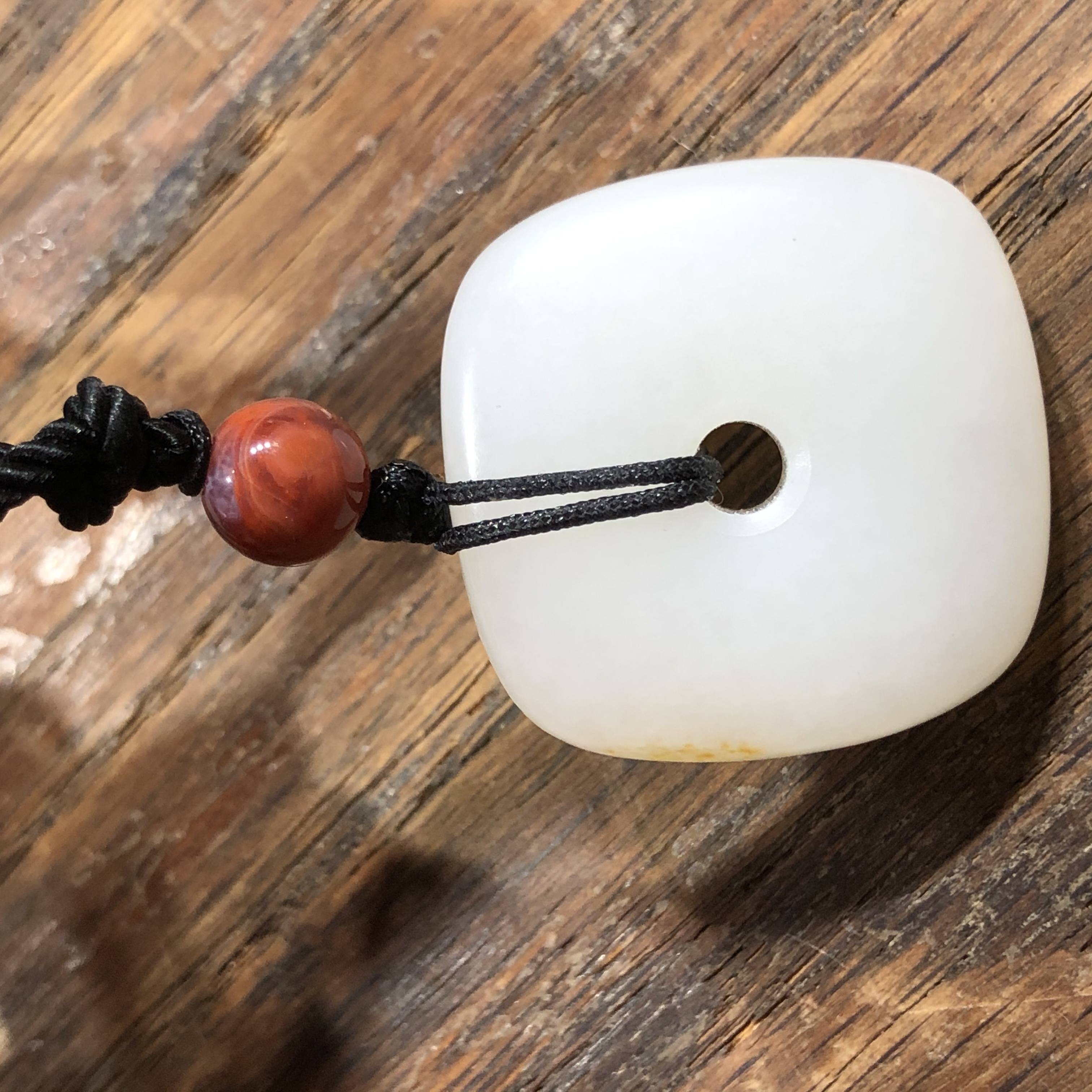 新疆和田玉洒金皮白玉籽玉 路路通平安扣 16g