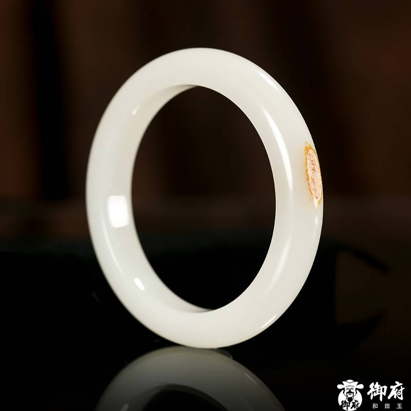 新疆和田玉枣红皮白玉籽玉53mm 手镯 46.4克