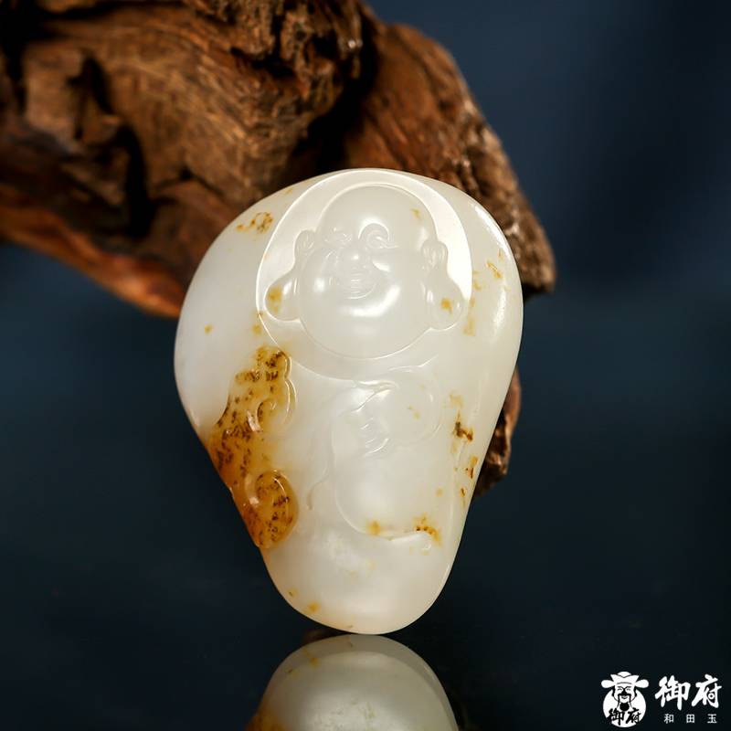新疆和田玉枣红皮白玉独籽挂件 弥勒 13.5克