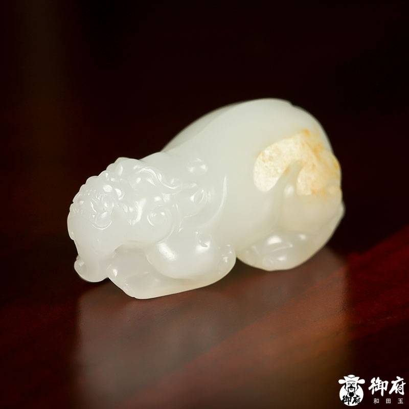 新疆和田玉灑金皮白玉籽玉 招財貔貅 18.3克