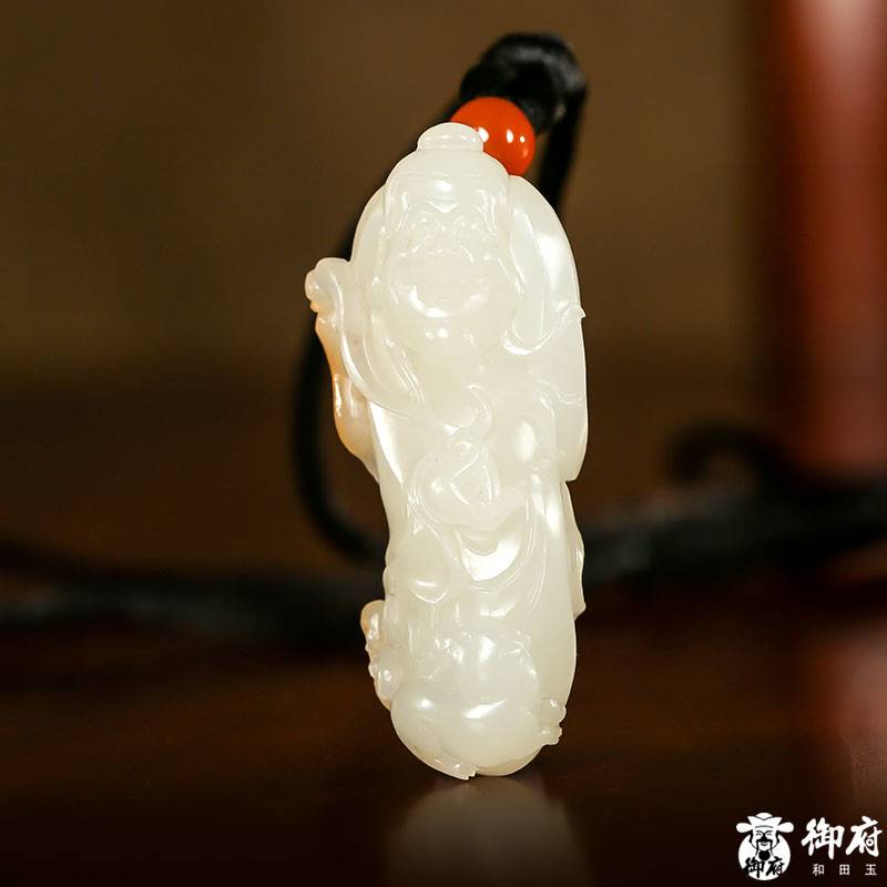 新疆和田黄皮白玉籽玉挂件 财神赐福 20克
