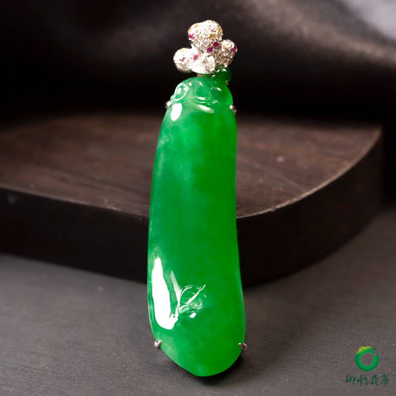 緬甸翡翠A貨18K金鑲嵌滿綠 掛墜 9克