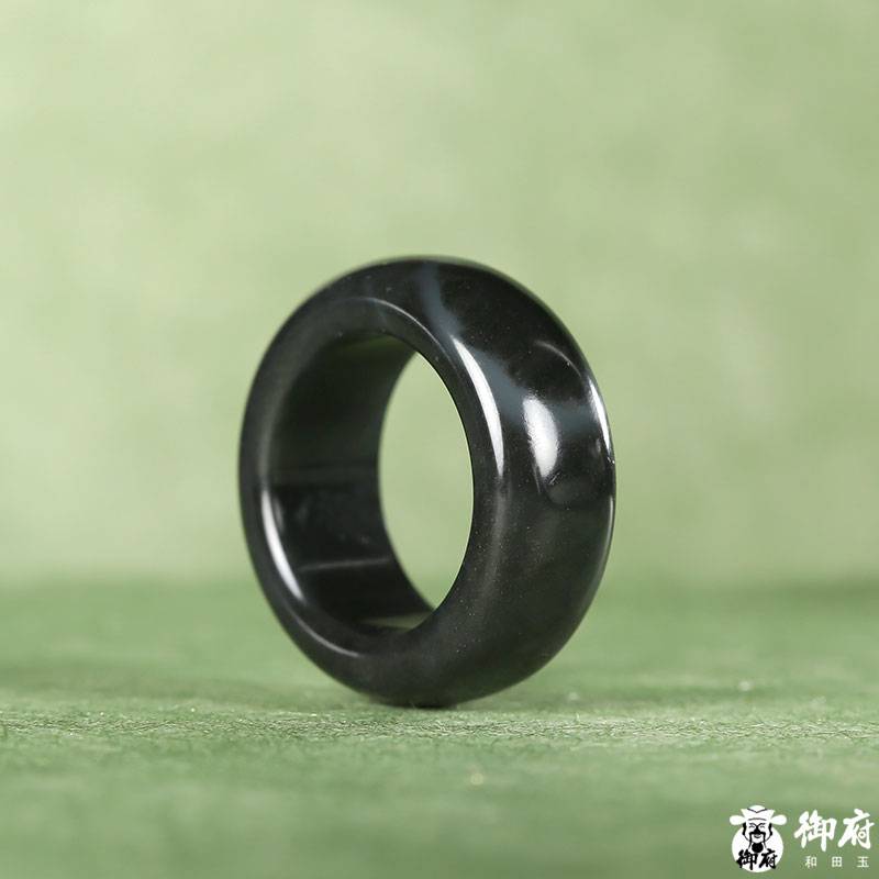 新疆和田籽玉青花戒指 12.5克