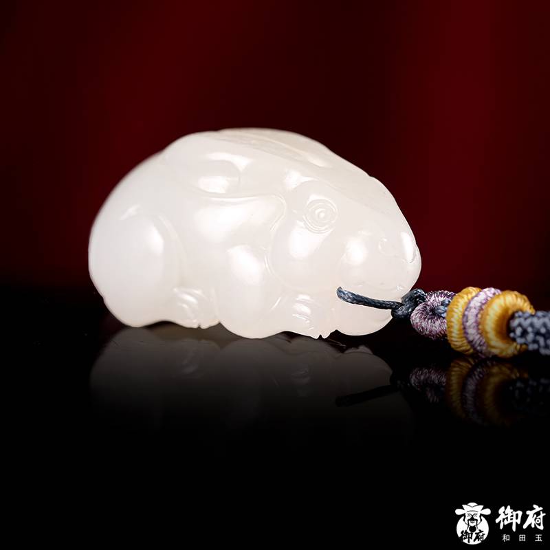 新疆和田玉白玉籽玉 玉兔 18.6克