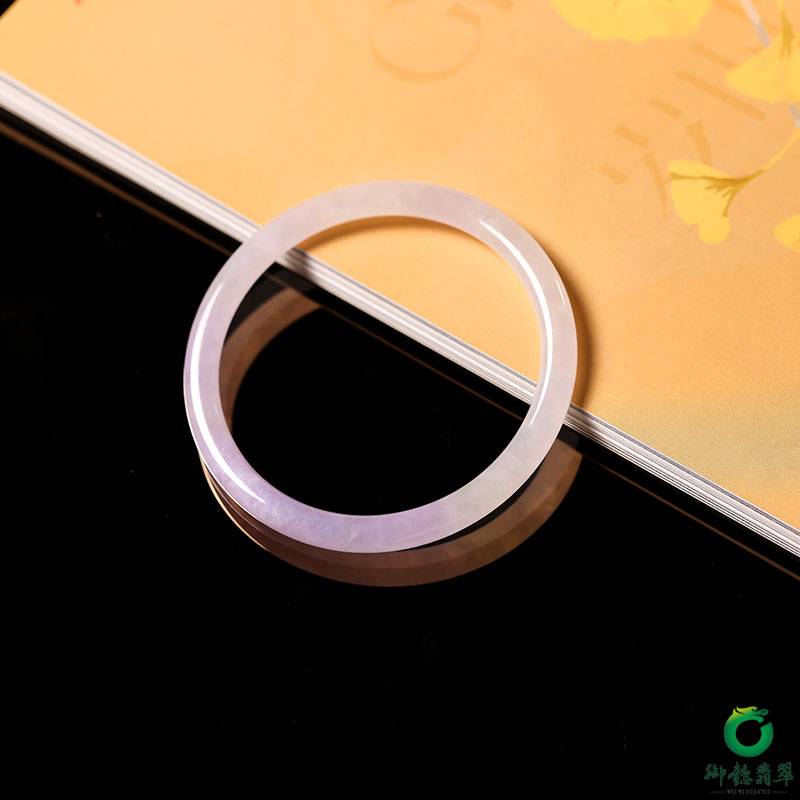 緬甸天然A貨糯冰種翡翠手鐲