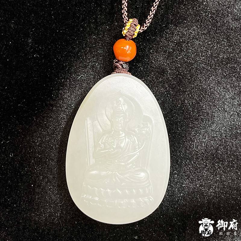 新疆和田玉黄皮白玉籽玉 玉牌 普贤20克