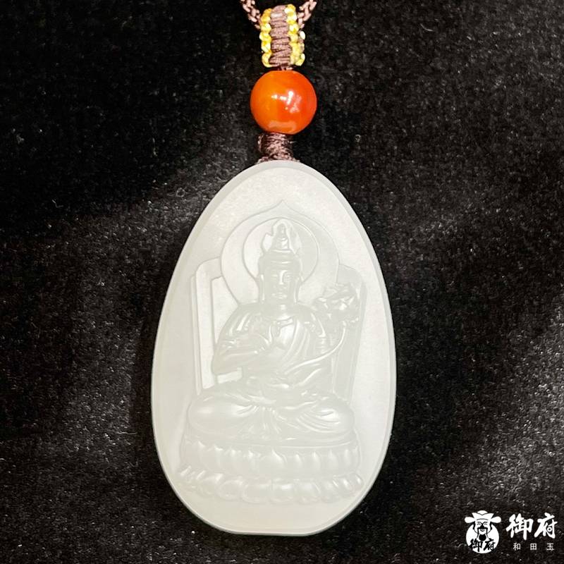 新疆和田玉黄皮白玉籽玉普贤菩萨