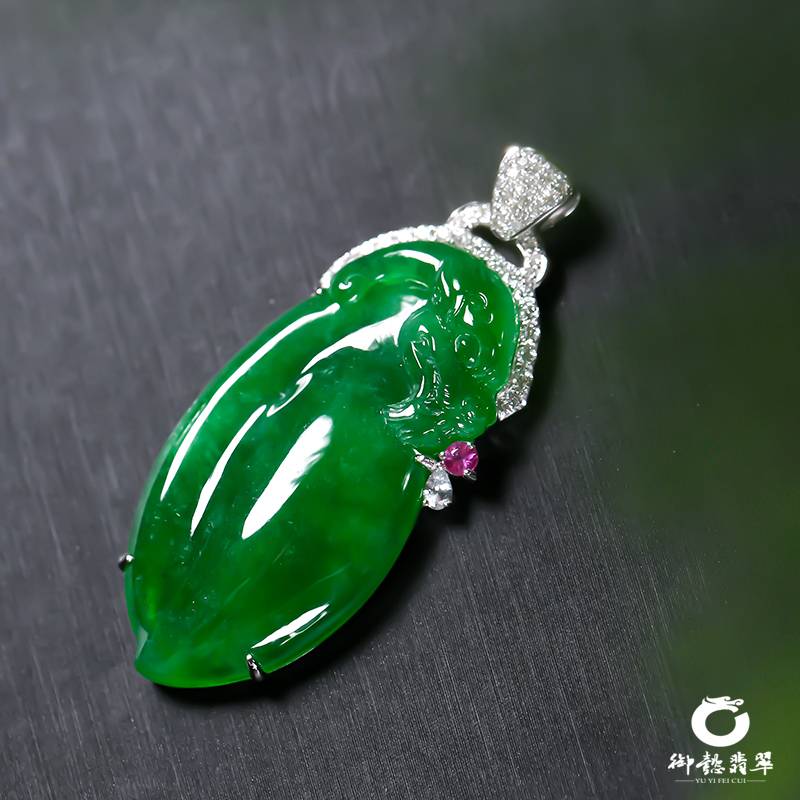 緬甸翡翠A貨 18k金鉆鑲 吊墜 10.1克