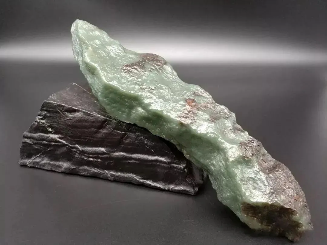 &ldquo;一个黑乎乎的戈壁料，问我要价25万&hellip;&hellip;&rdquo;