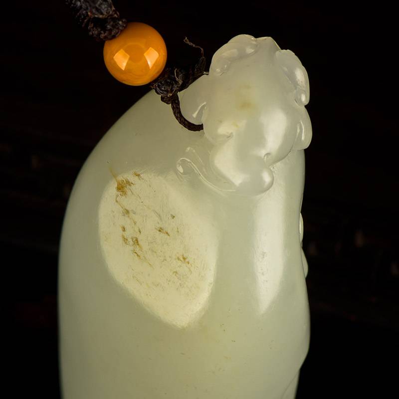 新疆和田玉黃皮白玉籽玉把件 劉海戲金蟾 62克 圖片4