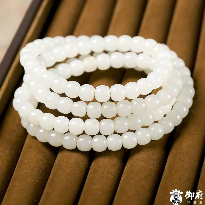 新疆和田玉原毛孔皮白玉籽玉老型項鏈 92克