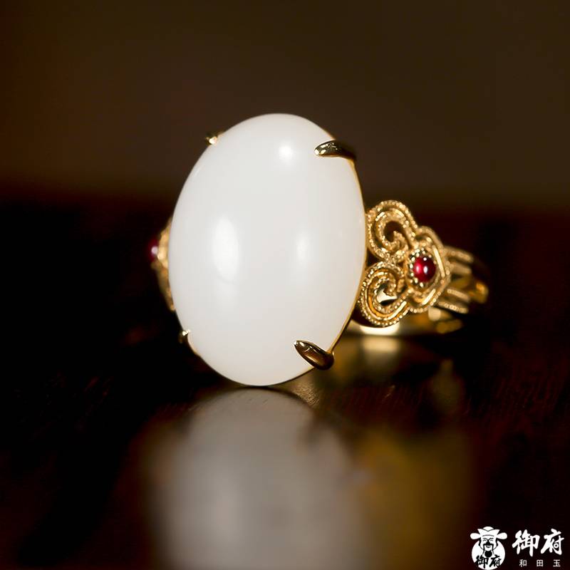 新疆和田玉18k金鑲白玉籽玉戒面 戒指 6.5克