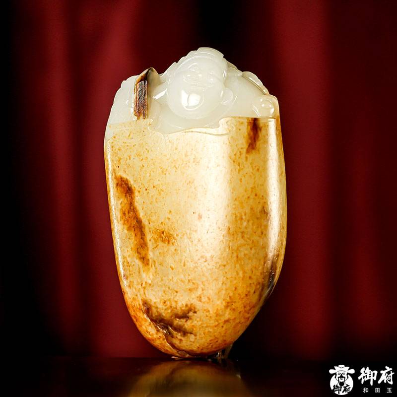 新疆和田玉灑金皮白玉籽玉把件 財(cái)神 210.2克