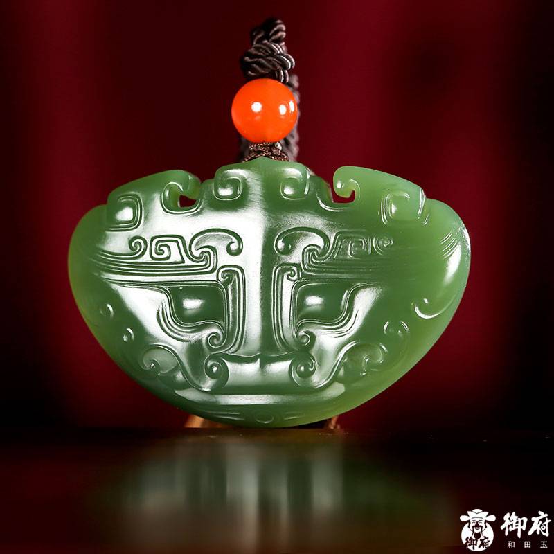 俄羅斯碧玉掛件 仿古獸面 38克