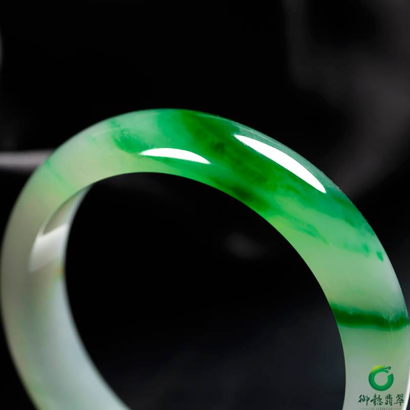 翡翠冰種飄綠手鐲 55mm 52克 圖片3