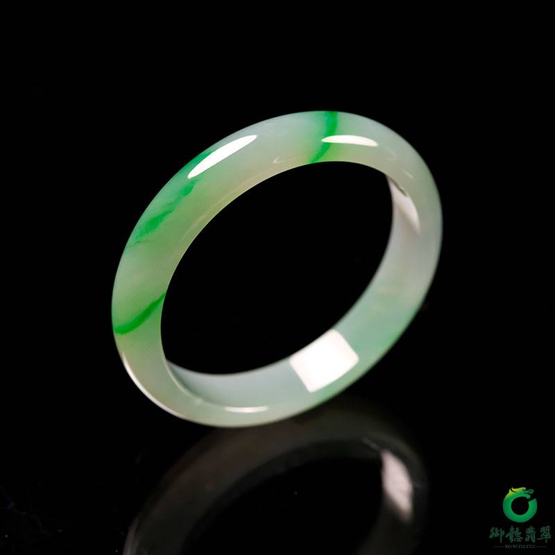 緬甸翡翠A貨冰種飄花手鐲 42.2克 內(nèi)徑54.5mm 圖片6