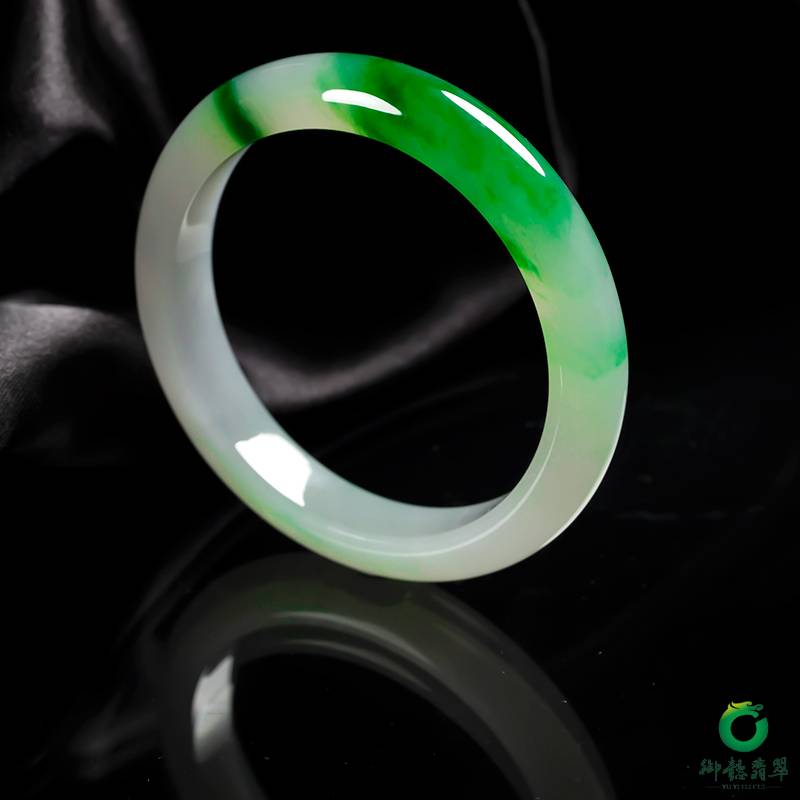 緬甸翡翠A貨冰種飄綠手鐲 54mm 43.4克 圖片2