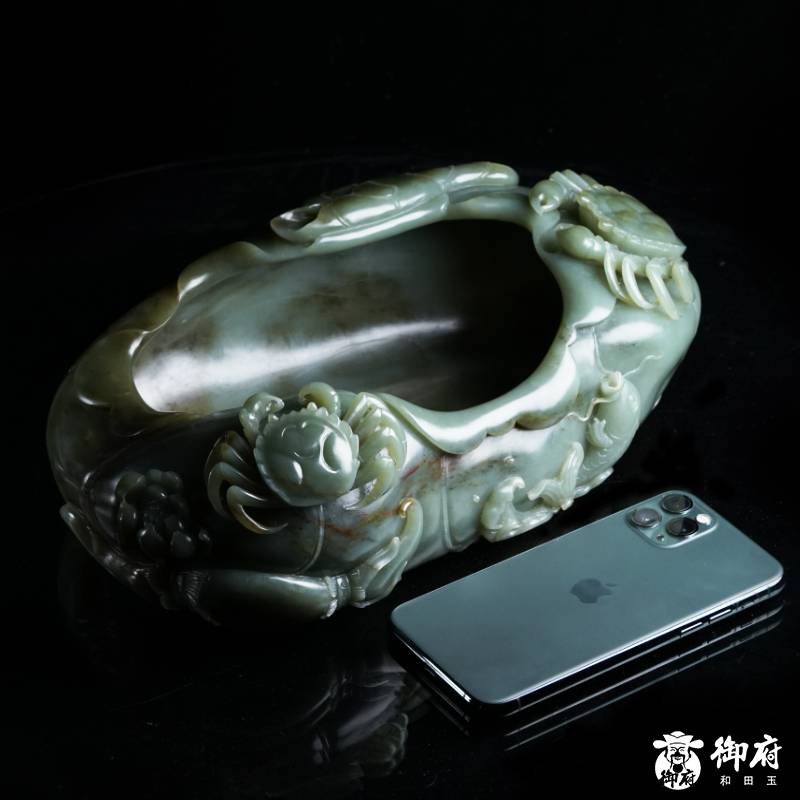 新疆和田青玉籽料獨籽獨雕文房筆洗 荷塘雅趣 2335克 圖片11