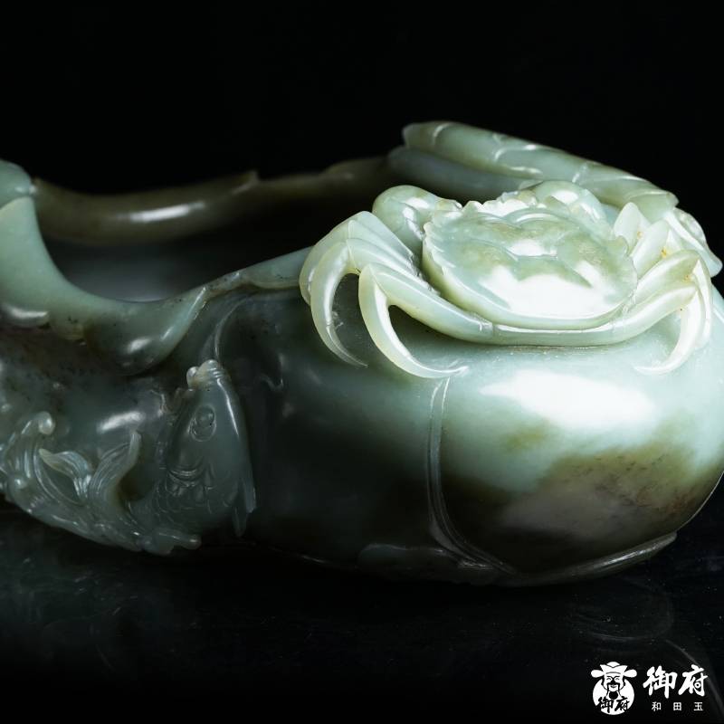 新疆和田青玉籽料獨籽獨雕文房筆洗 荷塘雅趣 2335克 圖片9