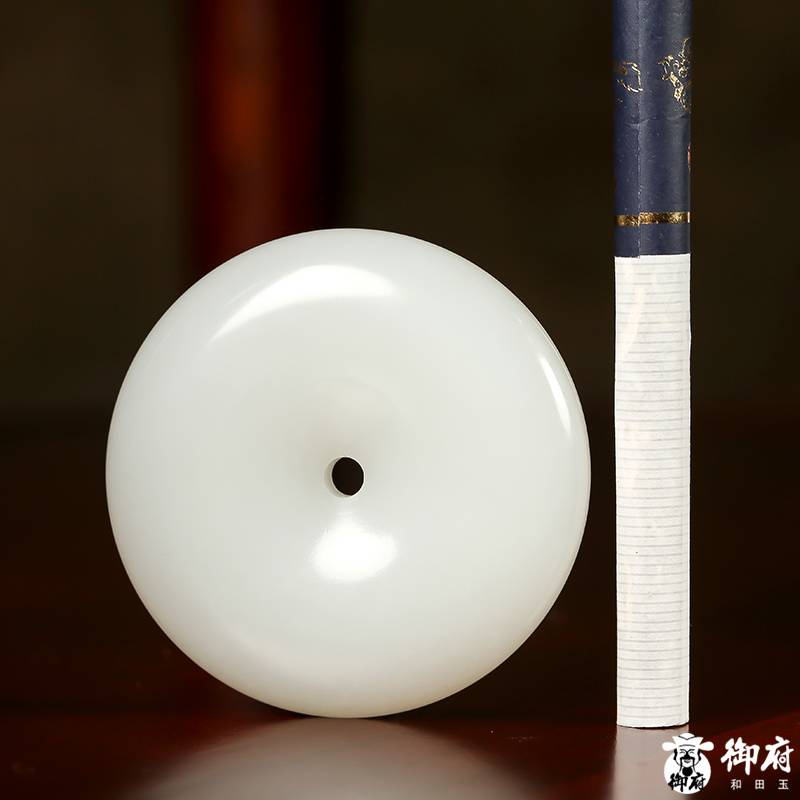 新疆和田玉羊脂白玉籽玉掛件 平安扣 65.8克 圖片4