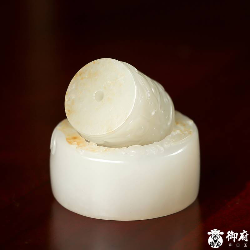 新疆和田玉灑金皮白玉籽玉掛件 扳指 34.5克 圖片7