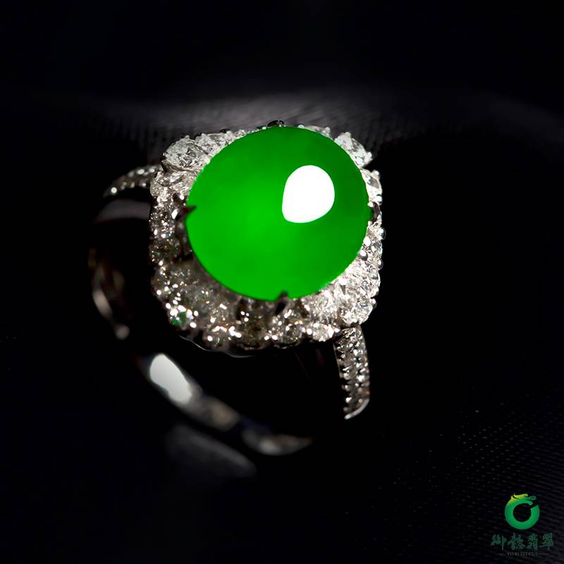 翡翠18k金鉆鑲冰種滿綠戒指 11.81克