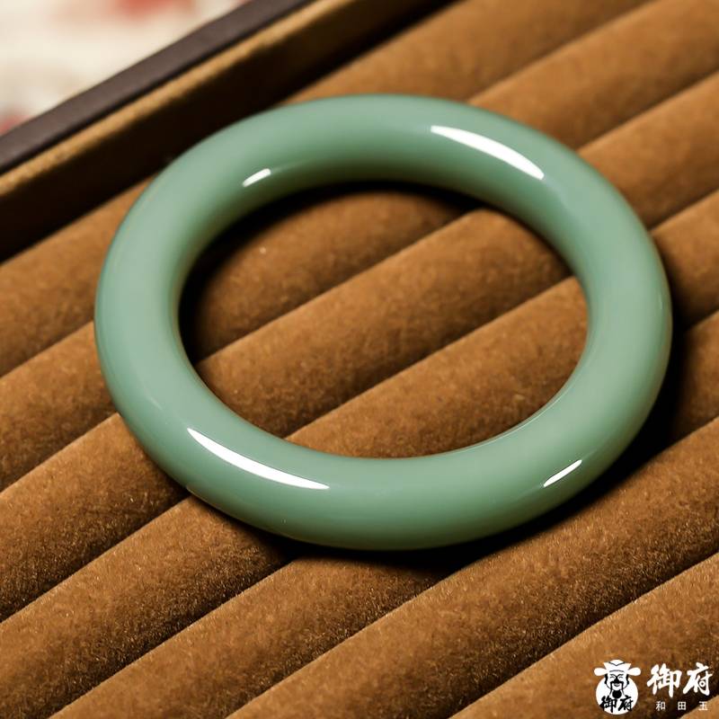 和田碧玉（俄碧）鴨蛋青 手鐲 平安扣 套裝（71.2克/82.8克） 圖片7