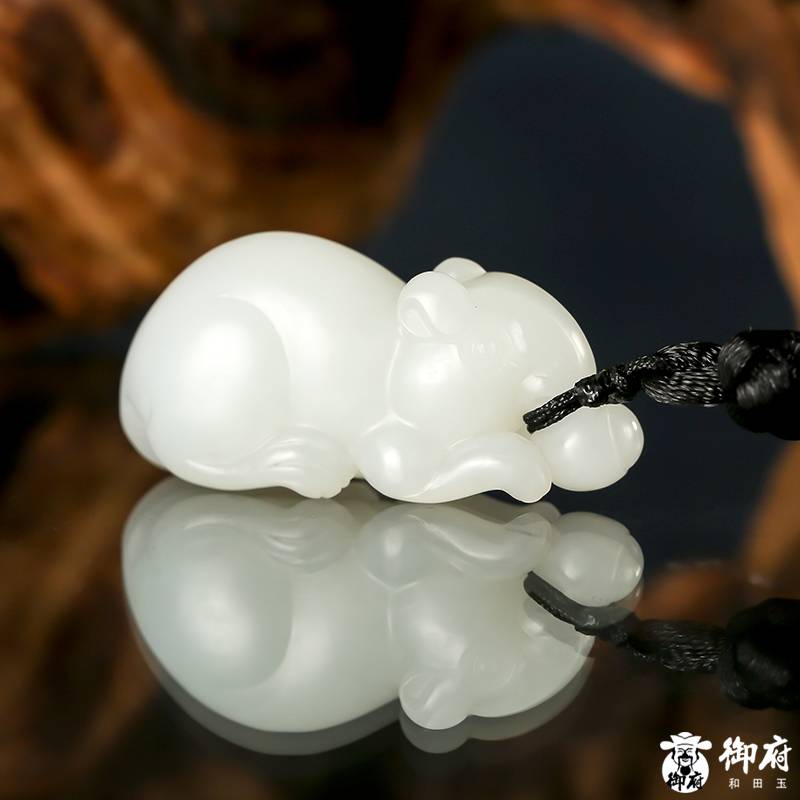 新疆和田玉灑金皮白玉籽玉掛件 福鼠 16.7克 圖片5