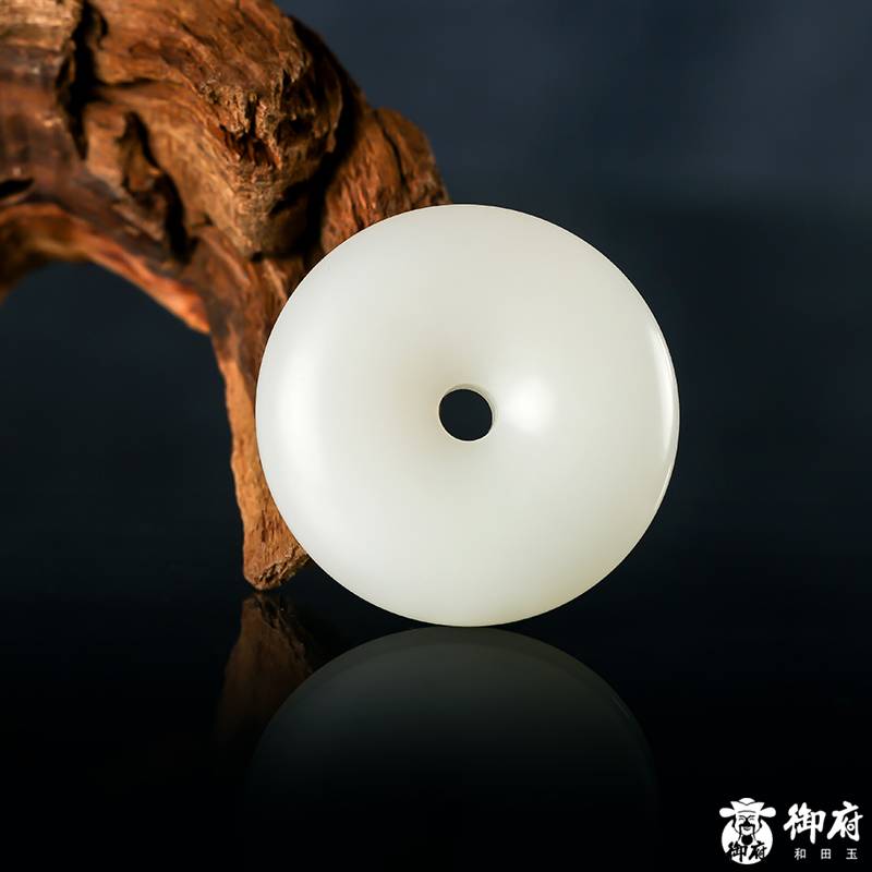 新疆和田玉原毛孔皮羊脂白玉籽玉掛件 平安扣 27.6克