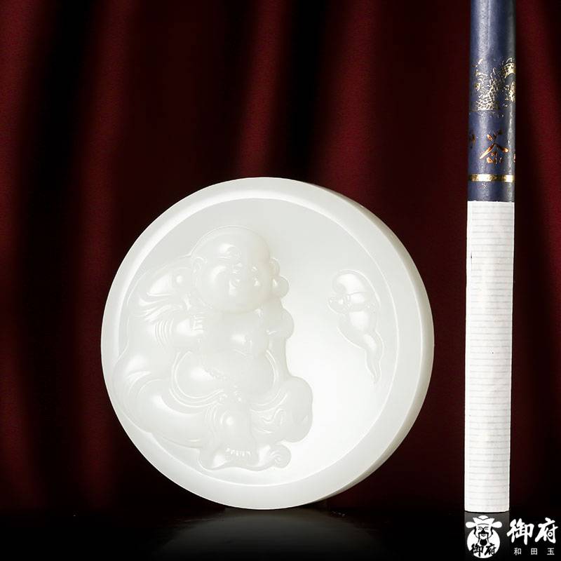 新疆和田玉白玉籽玉 持寶彌勒 81.5克 圖片2