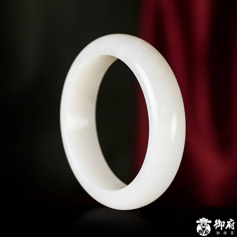 新疆和田玉白玉籽玉手鐲 70.6克 圖片3