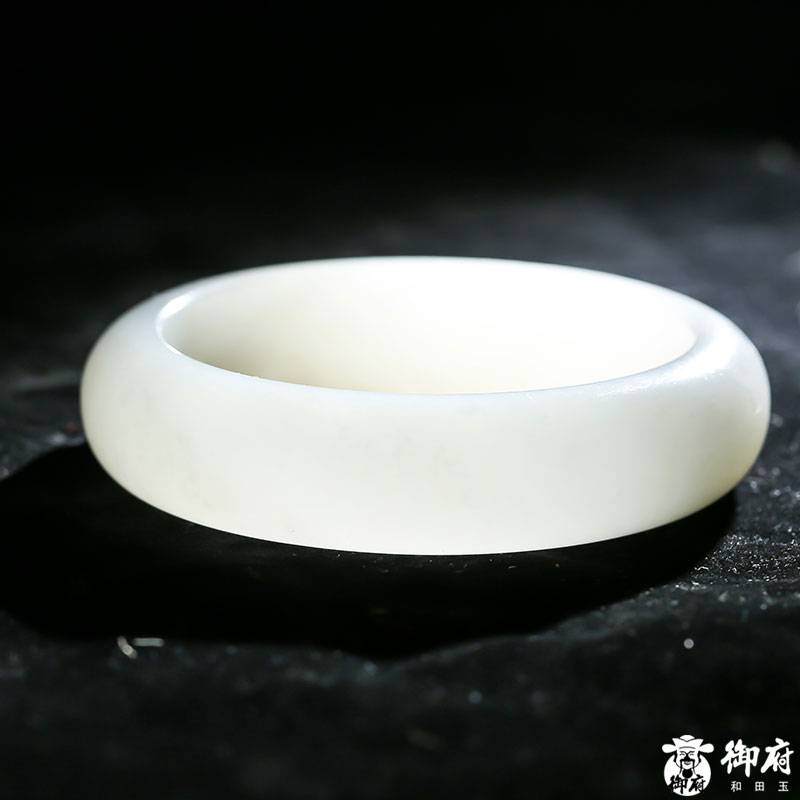 新疆和田玉白玉籽玉手鐲 70.6克 圖片10