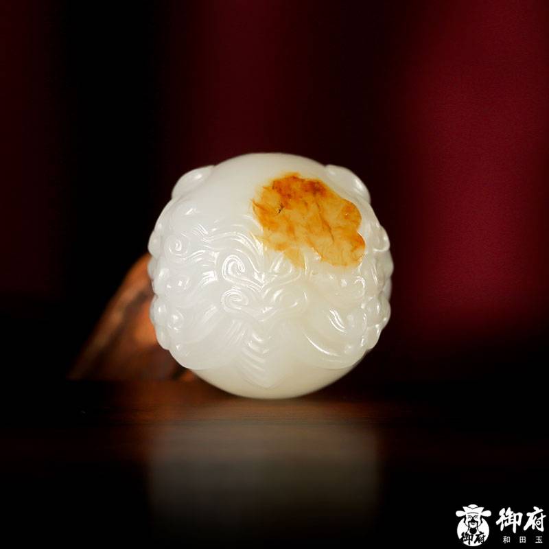 新疆和田玉黃皮白玉籽玉掛件 仿古獸 12.1克 圖片3