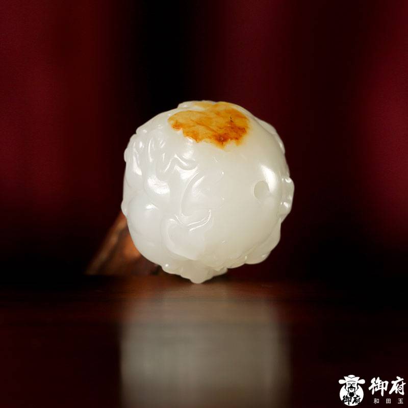 新疆和田玉黃皮白玉籽玉掛件 仿古獸 12.1克 圖片5