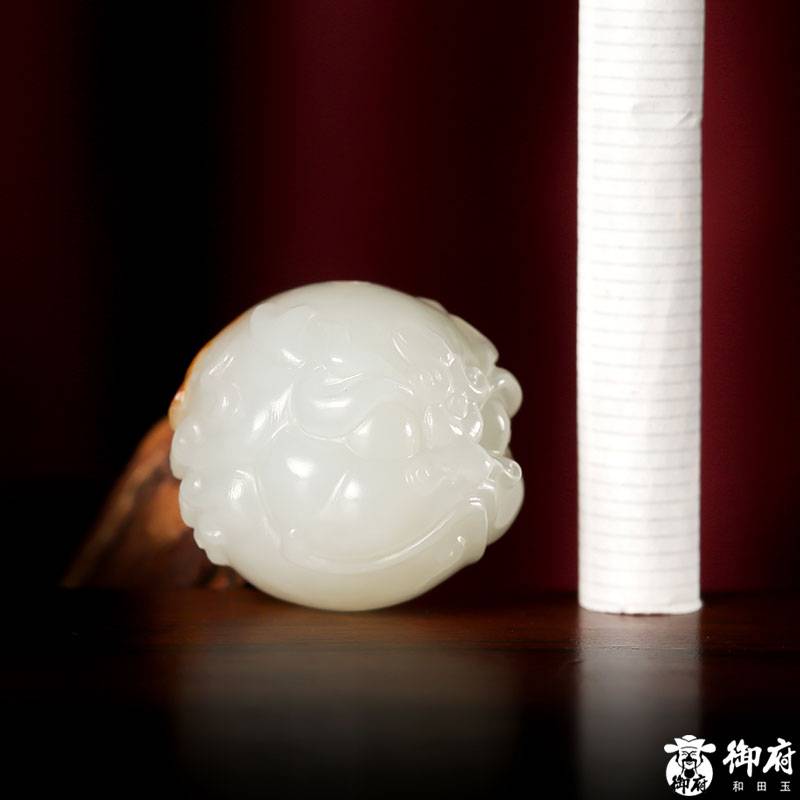 新疆和田玉黃皮白玉籽玉掛件 仿古獸 12.1克 圖片8