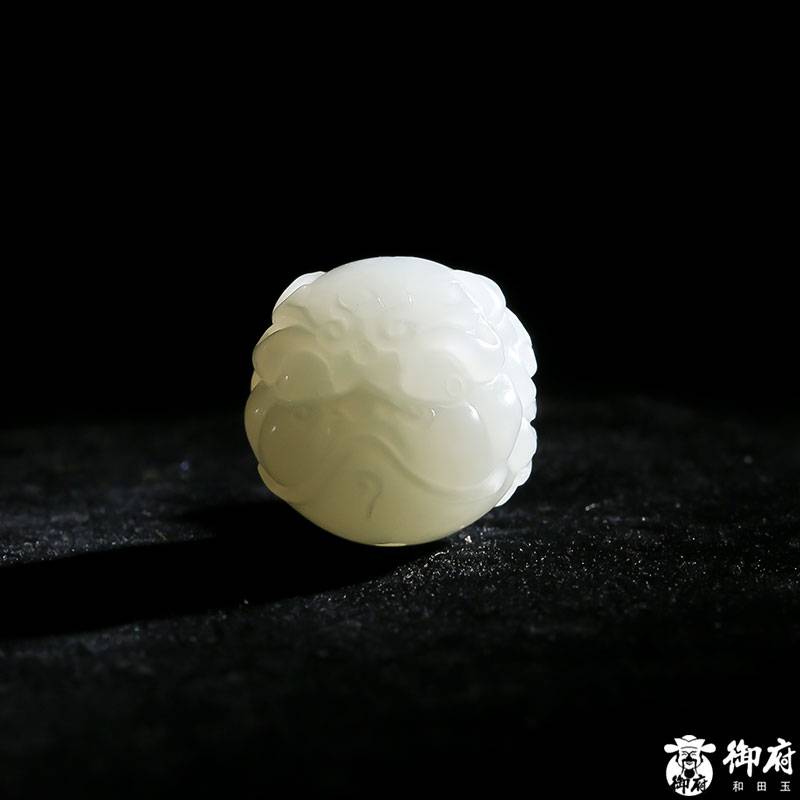 新疆和田玉黃皮白玉籽玉掛件 仿古獸 12.1克 圖片9