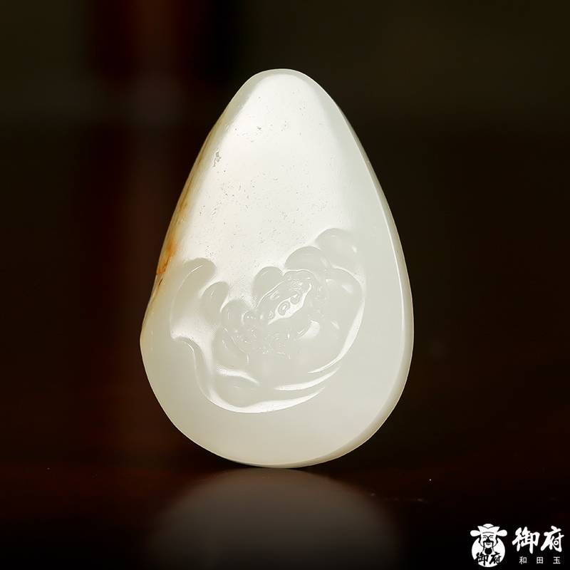 新疆和田玉灑金皮白玉籽玉掛件 榮華富貴19.2克 圖片2